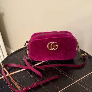Gucci small velvet handbag